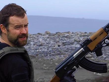 一场黑吃黑的军火交易#科幻短片