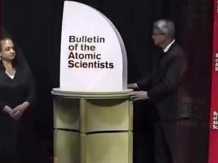 “末日之钟”指针拨快4秒 距离象征世界末日的午夜85秒