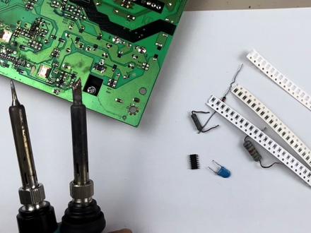 电烙铁焊接电子元件的方法与技巧,初学者电子爱好者必备基本技能#电子元件 #电子元件焊接 #电子爱好者diy #初学者必备技能 #家电维修 #热门推荐 #干货分享