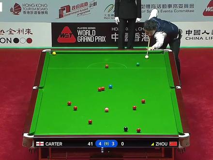 挥拳哥又喊come on!周跃龙极限准度逆转救赛点,5-4绝杀卡特进4强#斯诺克 #世界大奖赛 #赵心童 #huya斯诺克