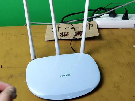 路由器WiFi网速慢,怎样提速?只要这两招,上网速度立马可翻倍!