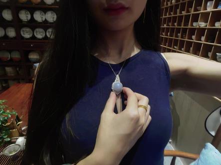 真是一件“结”后余生的翡翠 #翡翠 #搞笑 #涨知识 #翡翠比丑大赛 #还是太全面了