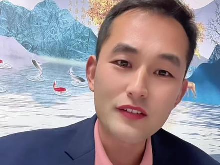 凭什么?千年楚汉之争没热搜,南京南通0-0稳坐第一 徐州VS宿迁楚汉之争,啊抖流量偏心又怎样?
咱徐州人,永远不失格局、不失情义!
赛后徐州球迷暖心喊话:宿迁你好,吃完烧烤再回家!
输赢不重要,胸怀最珍贵。这就是徐州人的大爱、徐州人的担当!
说说你眼里的徐州,评论区见!
#苏超#抖in主场#徐州 #宿迁 #苏超南通