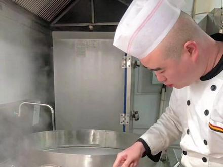 正宗的河津大米浇哨子!美日塌了!#真材实料好味道 #农村大锅菜香喷喷