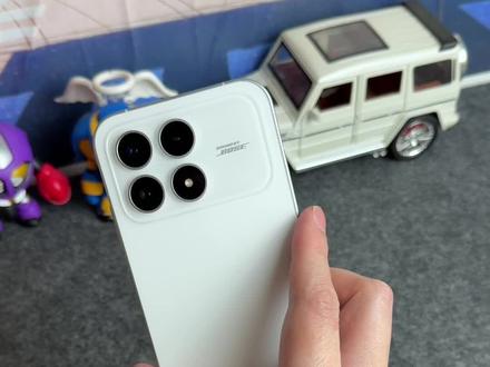 安卓手机如何设置4D动态壁纸教程,可以跟着陀螺仪自由转动,可以说非常炫酷,安卓手机都可以用#玩机技巧 #3D动态壁纸 #动态壁纸 #动态壁纸设置教程 #数码科技