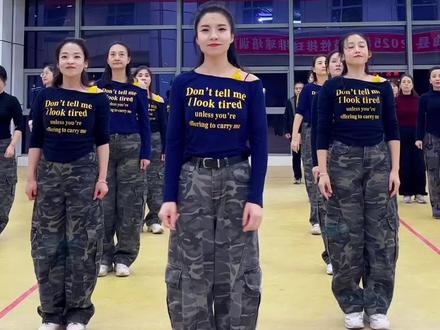 《孤单的酒杯》一支简单、动感的舞蹈#一学就会系列 #最潮广场舞