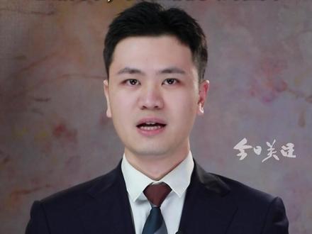 3月5日晚上11点,因工作被困国外,全公司为他疯狂抢机票的90后小伙黄勇鑫,历经多国辗转、数十小时奔波,终于平安落地广州白云机场!异国险境、万里归途,此刻平安落地,就是最好的消息!欢迎回家!(广东台记者陈信)