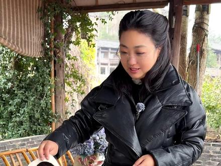 贵州深山里的黑金技术,纯手工熬制老黑膏药#民族文化 #手艺人 #古法传承