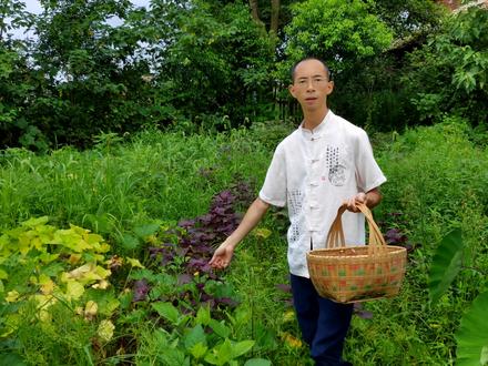 喜欢吃盐津果子不会做,农村小哥来教你,制作简单易学又美味