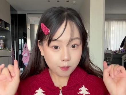 我们把2025年「实体化」了,用拼豆做成了一本12个月的时光胶囊!#vlog日常 #手工diy #拼豆