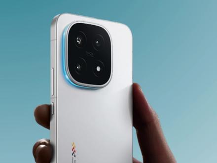 盘点iQOO手机的个性化设置,你知道几个?
①曼哈卡顿音效 ②控制中心风格设置 ③3D空间壁纸。#OriginOS6 #iQOO #iQOO15 #玩机技巧 #抖音给我流量 @抖音小助手 @抖音创作小助手 @DOU+上热门 @上热门🔥🔥🔥