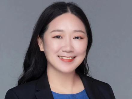 #蒋胜男我的互联网嘴替# 被蒋老师戳到了,我们需要更多的#蒋胜男 ,我们每个人都可以是她#女性 #女性成长