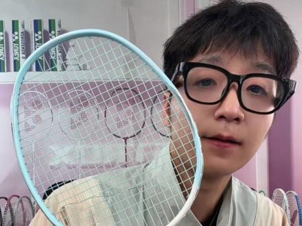 川崎极光7,新手神拍#川崎羽毛球拍 #川崎极光7 #极光7极光紫 #极光7羽毛球拍
