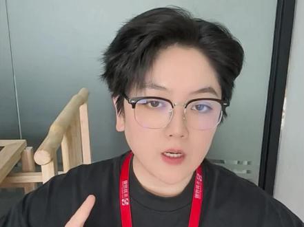 闲鱼6.1号新规落地!! 做闲鱼票务的老板注意了,平台发布了最新规则
从6月1号开始,平台对经营性卖家,有明确的资质上传要求,没有完成资质认证,发布的内容会被限制展示,账号流量也会受到影响。
很多人不清楚,自己是否属于需要认证的经营卖家,只要满足对应条件,就必需要完成正规资质备案。
即便办理了基础的营业执照,做票务相关业务,缺少营业性演出许可证,内容依旧无法正常展示。
目前各大线上票务渠道都在规范管理,想要稳定长期运营,配齐全套合规资质,才是最稳妥的方式,也是当下入行的基础要求。
对平台规则、资质办理有疑问的朋友,都可以点我头像咨询
#闲鱼票务 #闲鱼新规 #营业性演出许可证 #闲鱼商家 #票务