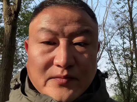 湘超淘汰赛四大终极预测
😎如果郴州真把株洲拖进点球,算不算本赛季最大战术胜利?
😎 长沙要不要真的公布一下点球名单?
😎娄底能不能场场1:0直到夺冠?
#湘超 #湘超联赛 #娄底 #湘超娄底 #湘超永州