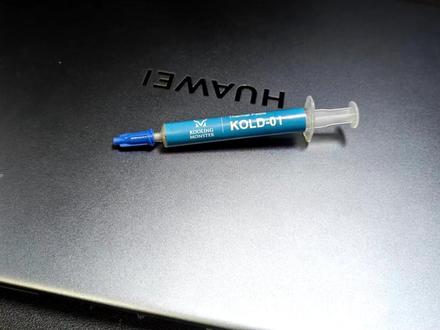 华为matebook14 2023清灰换硅脂拆机教程 此拆机教程以仔细与清晰易懂的角度拍摄给拆机小白,一起按步骤来提升电脑性能!关注我,告诉我你的笔电型号, 我来帮你让他重获新生。主页有笔记本电脑/台式机拆机教学、测评、知识分享的合集。关注我,告诉我们想要了解电脑性能提升的问题。
【酷寒怪兽Kooling Monster】
我们的愿景是让每个人都能有最舒适的电脑体验。我们希望在DIY电脑维修技能的普及下,让每个人都能以极低的成本实现电脑性能的大幅提升。
【声明】
该视频仅提供资讯分享,不会赔偿任何因操作所导致的损害
#华为 #matebook14 #清灰换硅脂 #拆机视频 #笔记本清灰