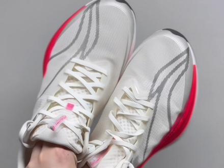 赤兔9Pro怎么洗? 李宁赤兔9Pro应该怎么洗?#跑鞋 #赤兔9pro #跑步 #洗鞋 #刷鞋