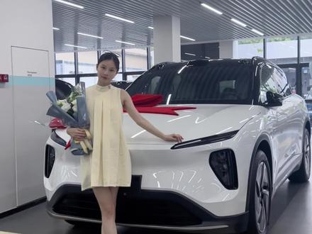 今天给大家分享蔚来的交付流程和提成攻略#蔚来 #提车 #交车仪式
