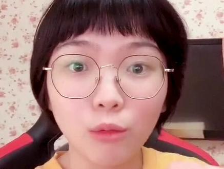 大家好我是烤羊腿,这是我的抖音账号,之后会在这里给大家分享更多关于游戏与生活的内容,希望大家多多持#和平精英