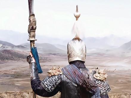 帝国崩裂后,一地鸡毛。