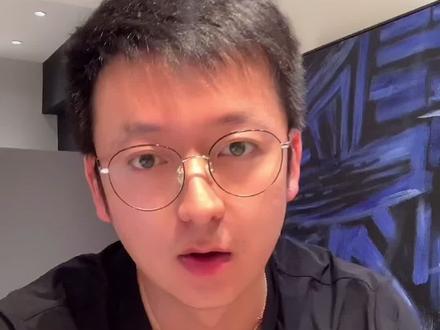 楼梯不单单是上上下下,也可以是室内设计中的亮点#网红楼梯 #楼梯设计 #同城热门