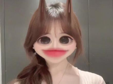 明天就要交稿了怎么办呀~
#手势舞 #饼干摇4 #手势舞转场
