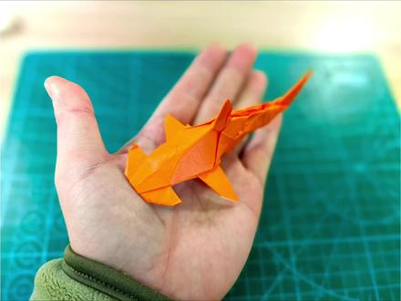 锤头鲨,双髻鲨折纸教程,推荐三十厘米纸折叠。#折纸 #手工 #鲨鱼 #折纸教程 #亲子手工