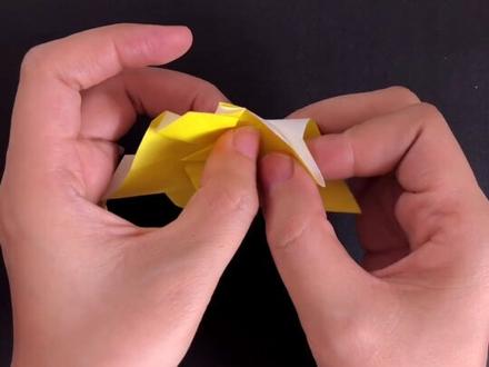 一张纸折出双层六角星,喜欢的可以试试哈!#折纸 #抖音小助手 #手工