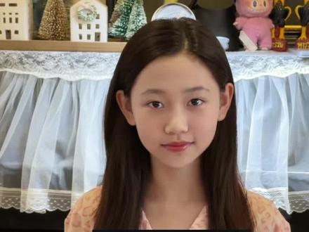 超适合小女生的编发不散不揪超温柔 2分钟搞定自创的低麻花揪,孩子上学,大人通勤都适合~#萌娃 #儿童编发 #骗你生女儿 #亲子 #发型