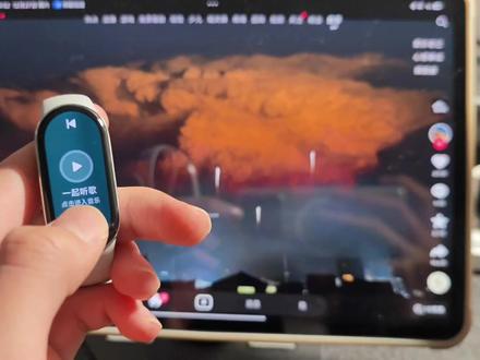 来看看小米手环10nfc版控制刷视频的原生操作#小米手环10nfc #小米手环10 #小米手环