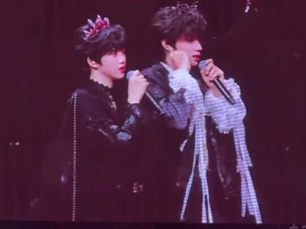 存一个表弟拉票环节 表哥在台下听到哨声同步画面~幸福哦☺️#橹穆 #荣耀之战 #应援 #甜甜的恋爱 #271199