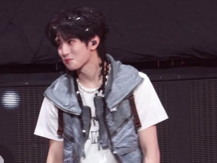 听到哨声只能想起那四个字🩵🩷
#橹穆 #橹穆进行曲 #橹穆99