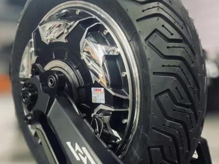 HH平叉安装五代全顺3000瓦片电机#让骑行成为一种生活 #九号真智能 #dou是好车 #总有一款适合你 #热门 @抖音创作者中心 @抖音小助手 @DOU+小助手