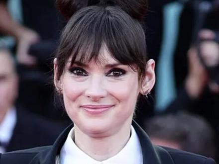 她才是怪奇物语里的真女王 #怪奇物语 #薇诺娜 #哥特风