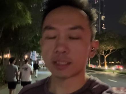 3月2日晚迪拜,航班开始恢复 3月2日晚,今天迪拜空中安静了许多,航班开始恢复。同样的滞留的朋友如果需要帮助,依然会力所能及地提供
#迪拜现状
#阿联酋
#伊朗
#中东局势
#阿布扎比