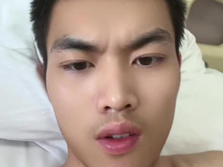 为了以后的10后们20后们 我是04的 为了他们我可以赴汤蹈火 万死不辞 如果不从根部解决以后类似的事情越来越多的全部都会发生 我置顶作品提出的建议希望当地正夫能采纳借鉴 在商业街派驻扎民经 不是我打错字家人们 你们理解一下 我不打错 这条视频都发不出来 从目前来看咱们抖音这个平台还是公平公正的❤️……#阿彪