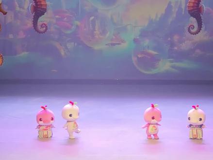 不行了又爱上飞鸡了。#大湾鸡 #全运会吉祥物 #萌动奇迹 #太帅了