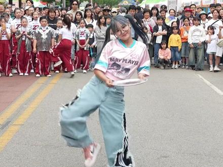 娜律端盘子舞~#nayul #端盘子舞 #托盘舞 #街头挑战