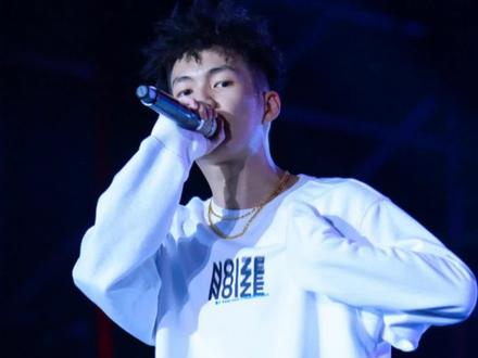 #贝贝李京泽 的歌词是真敢写啊 #说唱 #大师兄爱音乐