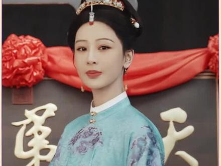 杨紫主演的《家业》来了 《家业》定档5月17日,杨紫的剧还不快来追!#家业 #闻着家业宅斗味儿就来了 #杨紫