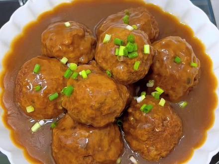 姐妹们要的红烧狮子头的教程,今天安排了#美食教程
#红烧狮子头