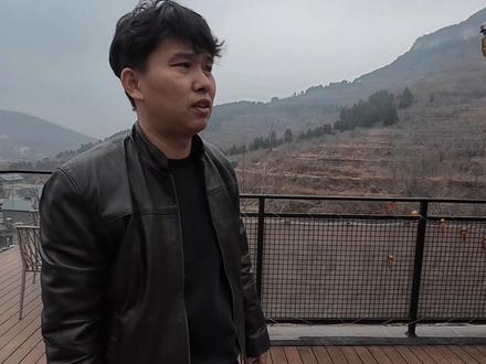 对生活的热情永远不会熄灭在现实之中#可乐绘画画 #挑战把墙画成艺术品 #艺术在抖音 #墙体彩绘