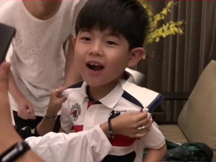 #亲密旅行 正前方高能!来自24k纯爷们的罕见娇羞🤭#安吉