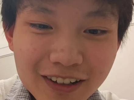 《看不到我长什么样子》#豆包#抽象#纯娱乐