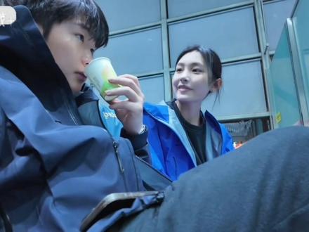 关于龙龙最新作品被下架事件的感想 大家想看的原版的,去别的平台搜一下就好了,有网友上传了原版。这是我看过原版之后的一些感想。#龙龙历险记 #龙龙历险记更新 #女主 #小天才 #观后感