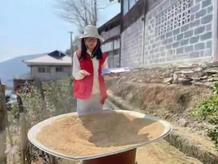 突发:33岁驻村女干部去世,是清华硕士,死因曝光,真的太可惜了