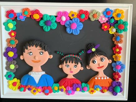 每次做橡皮泥,都是我比较沉浸,娃娃陪着我的快乐时光#手工制作 #粘土 #橡皮泥手工 #一家人 #亲子手工