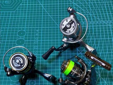 熊王雅典娜纺车轮,一代,二代和二代范用的对比,一款入门微物及范用很不错的一款,轻量化设计,高碳材质。#微物纺车轮 #熊王雅典娜