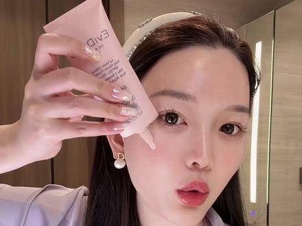 氧气肤感的妆前防晒,让底妆高级的小心机 #伊菲丹氧气防晒#氧气防晒 #大牌防晒#伊菲丹#通勤防晒