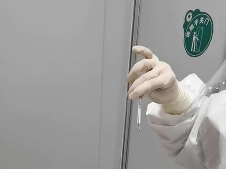 你们还在这样甩体温计吗?有没有甩着甩着就飞了#护士懂护士 #医院趣事 #小技巧 #小技巧让生活更轻松